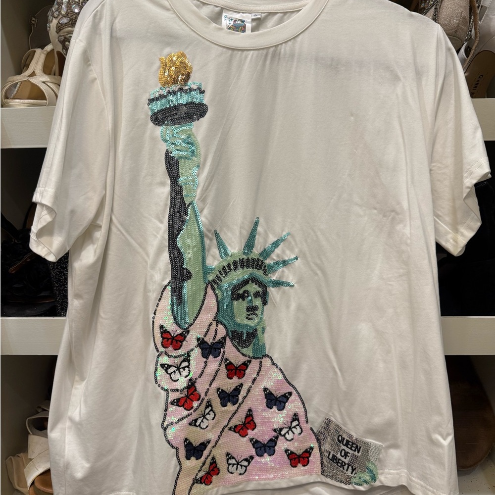 QUEEN OF SPARKLES White Sequin Statue of Liberty Tee with Butterfly Accents